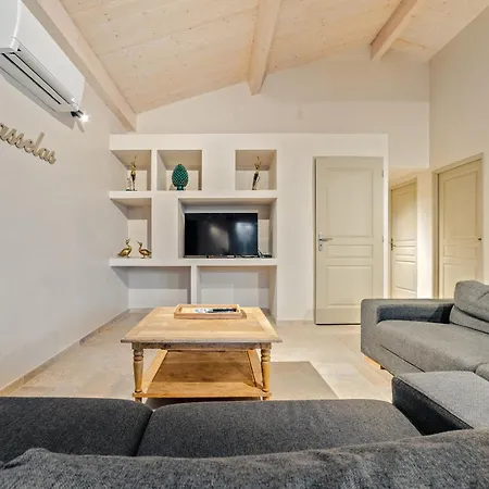 Вилла Les Du Vendoule