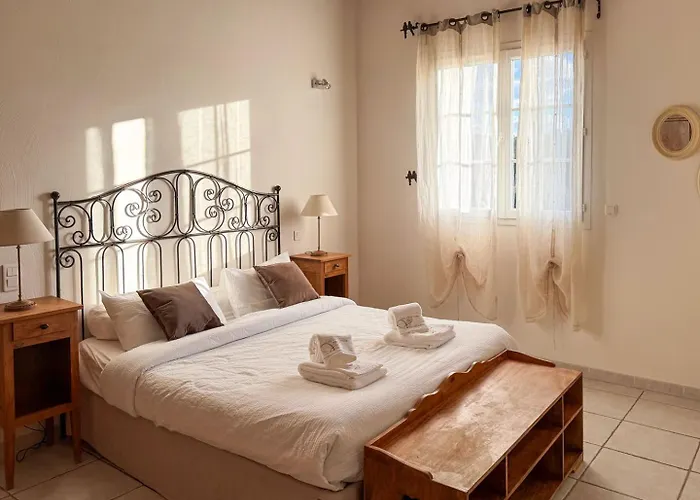 Villas Privees Avec Piscine Et Spa En Pleine Nature Villa Saint-Maurice-dʼArdèche